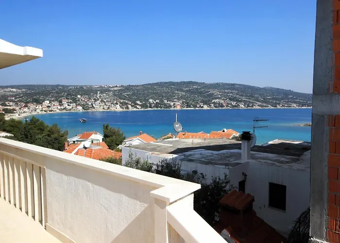 아파트 By The Sea Sevid, Trogir - 9468 세비드